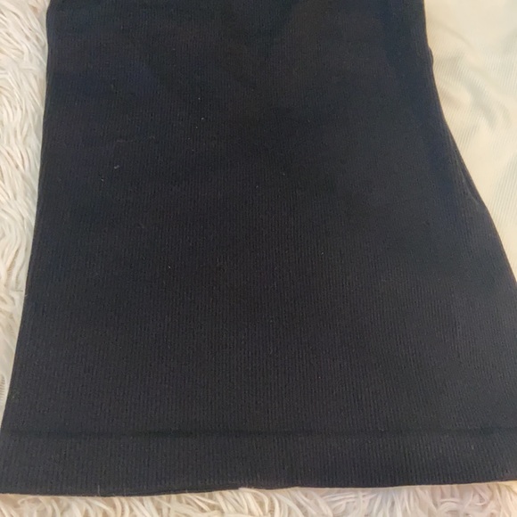 Sugarlips Black & White Ribbed Tank Tops - Picture 4 of 6